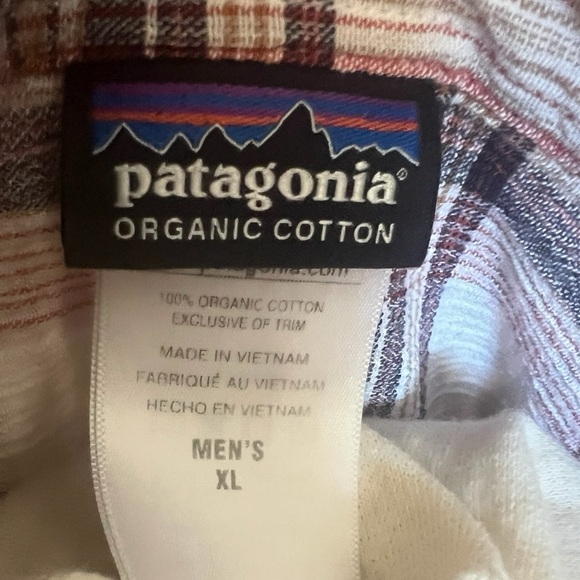 Patagonia men’s XLarge short sleeve seersucker organic cotton bundle of two - Picture 10 of 13